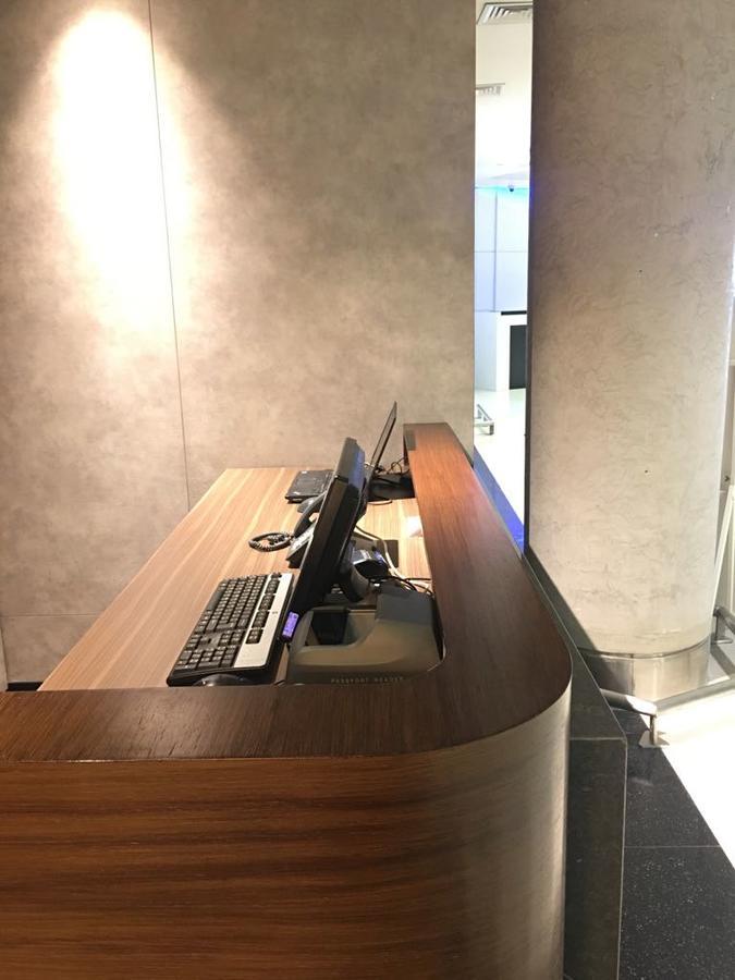 Aerotel Abu Dhabi Terminal 3 Arrival Transit Exteriör bild